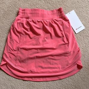 Hotty Hot High Rise Skort Size 4 Raspberry Cream